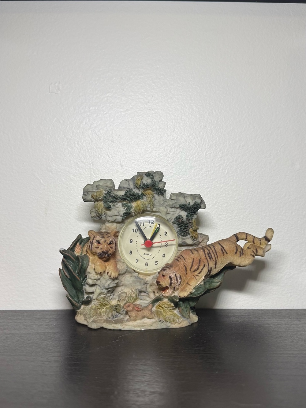 Vintage 1990s Jungle Tiger & Bunny Figured Table Clock